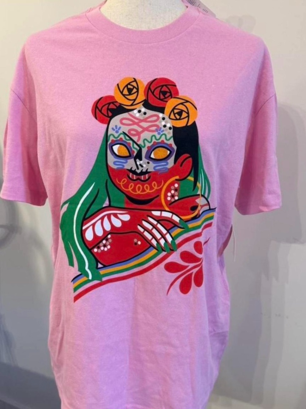 URBAN OUTFITTERS | Pink Graphic Day of the Dead Tee Small